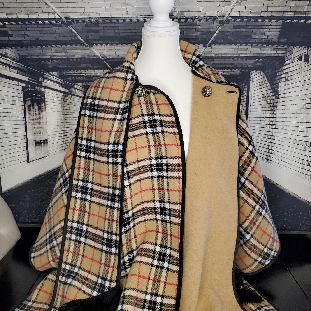 Cape in Burberry Fashion